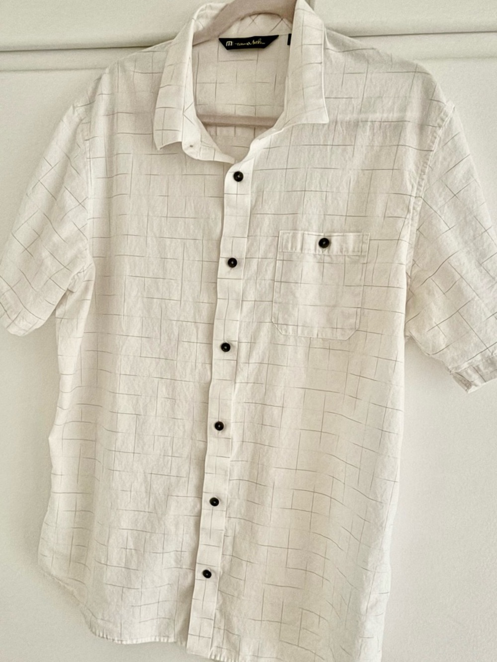 Travis Mathew White Short-Sleeve Button-Down with Subtle Grid